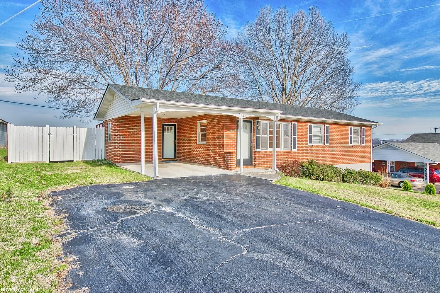7737 Brandon Road Radford, VA 24141 - Photo 1 of 58 Gallery Image 1