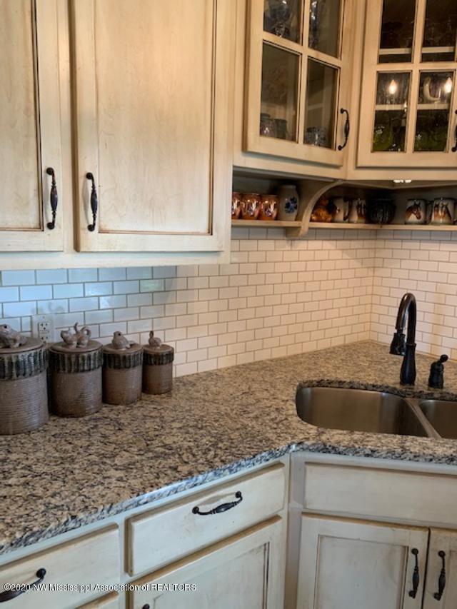 2182 Barr Road Coldwater, MS 38618 - Photo 6 of 21 ten