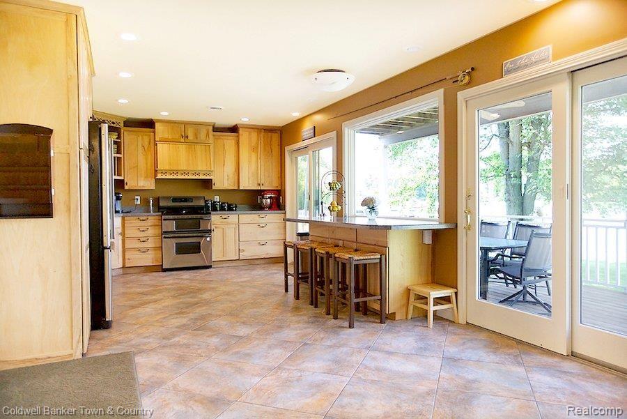 1786 South Hughes Road Brighton, MI 48114 - Photo 16 of 25 1786hughes16.jpg