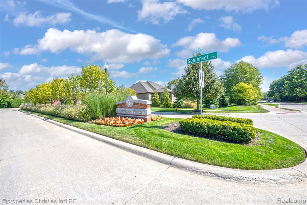 3938 Somerset Circle Rochester Hills, MI 48309 - Photo 68 of 71