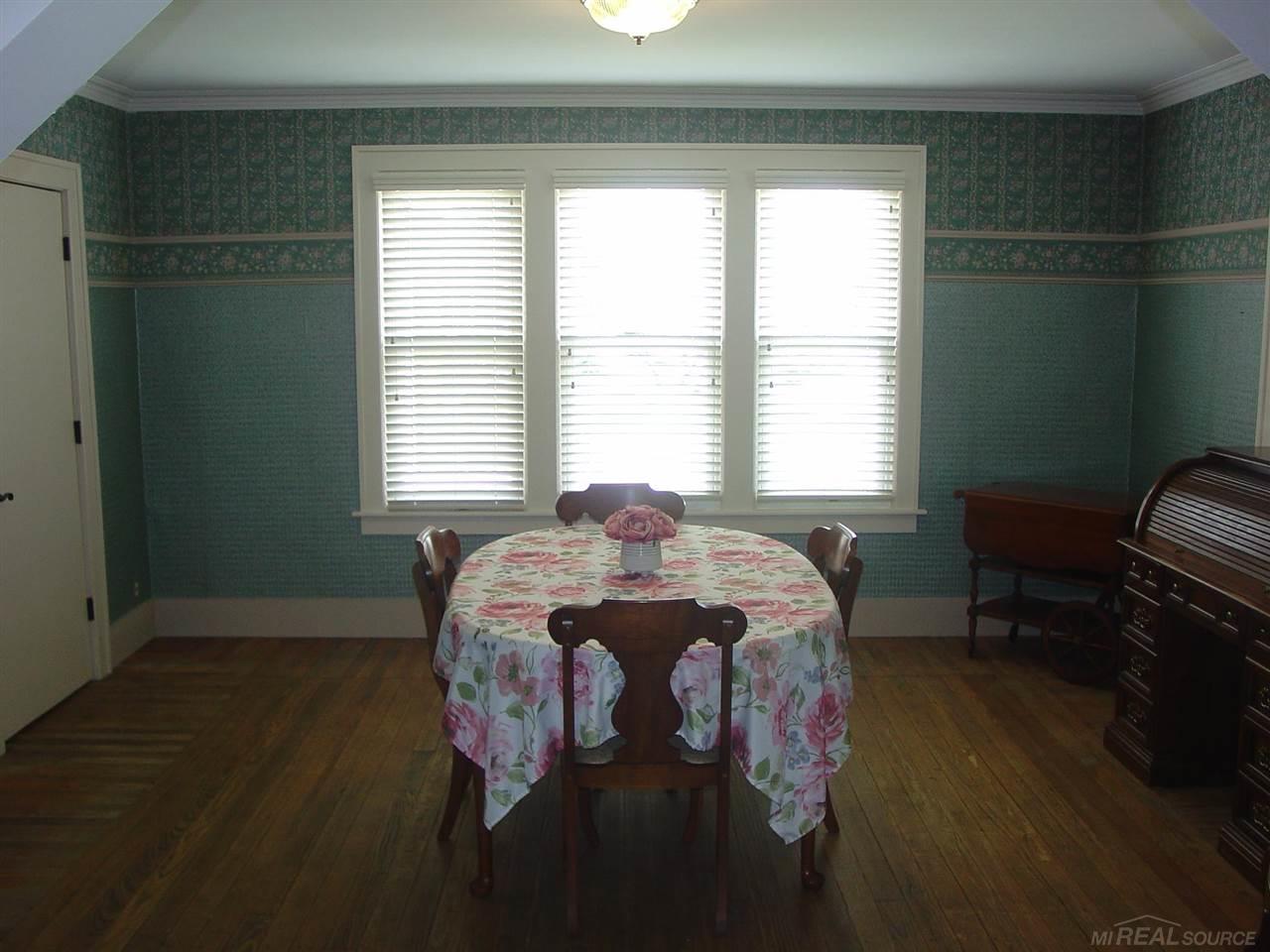 32519 Utica Road Fraser, MI 48026 - Photo 7 of 21 50048380-6.JPG