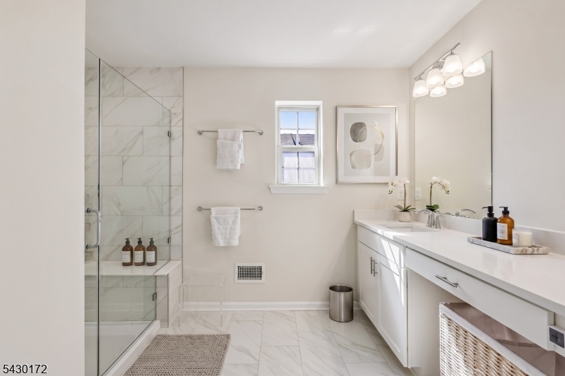 1 Periwinkle Lane Warren, NJ 07059 - Photo 16 of 31