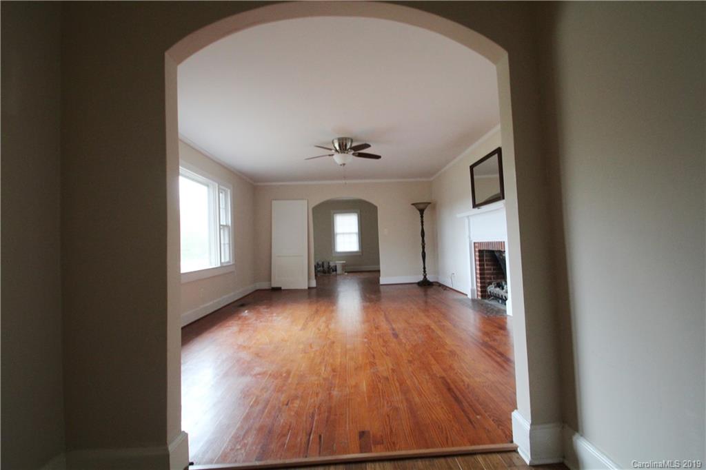 1004 Linwood Road Kings Mountain, NC 28086 - Photo 3 of 16 Gallery Image 3