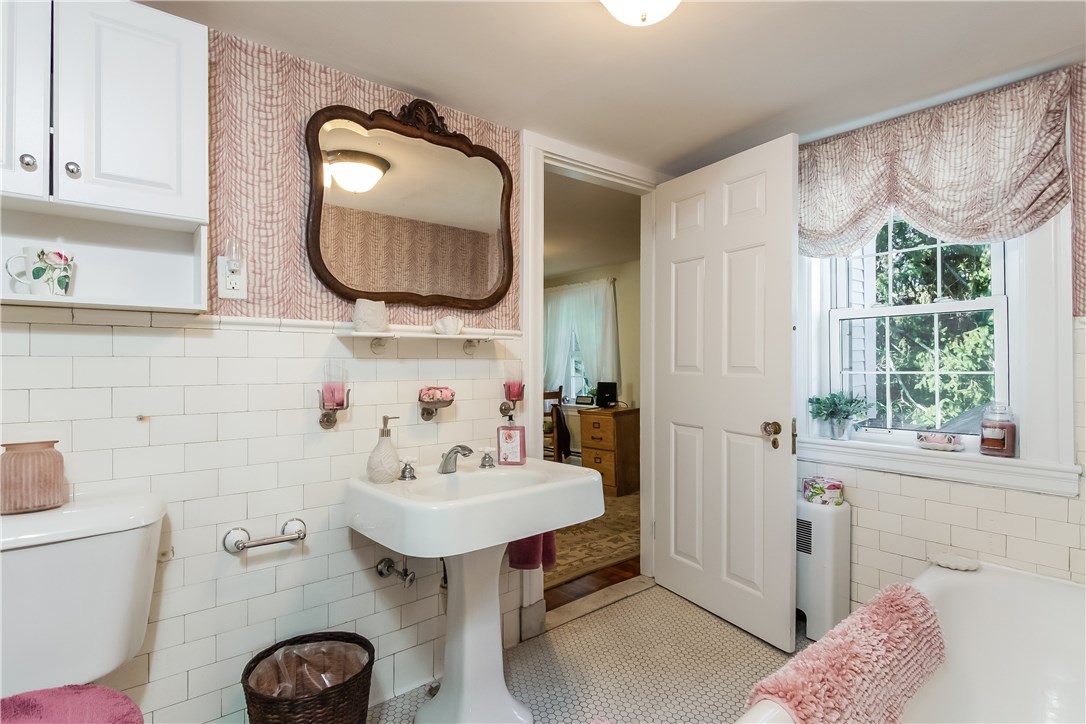 494 Potter Road North Kingstown, RI 02852 - Photo 21 of 32 2nd Full Bath