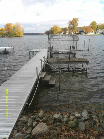 $479,900 | 80 Ln 207 Hamilton Lake, Hamilton, IN 46742