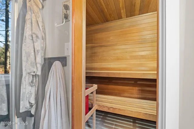 $460,000 | 31 Cardinal Drive, Whispering Pines, NC 28327