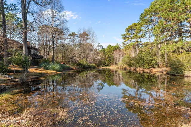 $460,000 | 31 Cardinal Drive, Whispering Pines, NC 28327