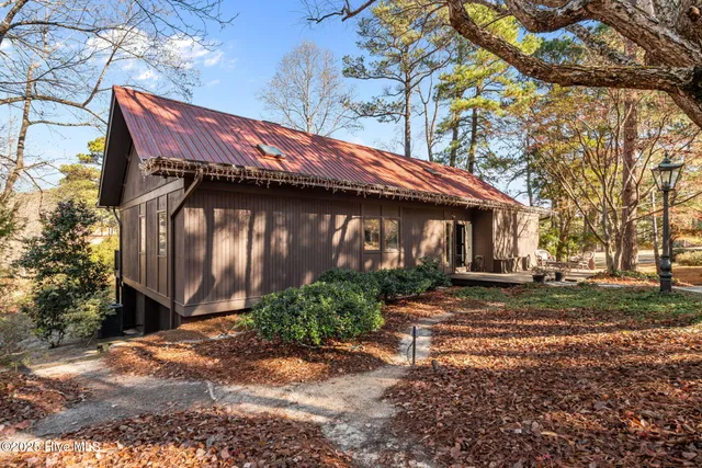 $460,000 | 31 Cardinal Drive, Whispering Pines, NC 28327