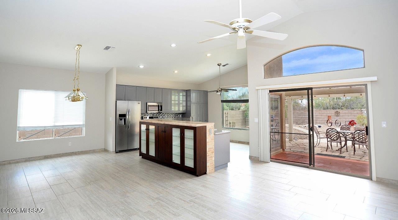 760 North Western Ridge Trail Tucson, AZ 85748 - Photo 13 of 45 Great Room 2