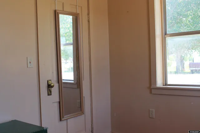 $125,000 | 216 East Birch Street, La Barge, WY 83123