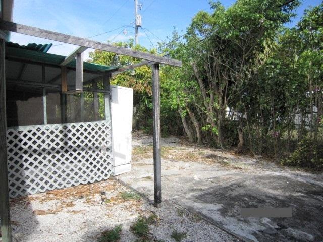 540 Oleander Road Lantana, FL 33462 - Photo 3 of 15 Back/Open Patio