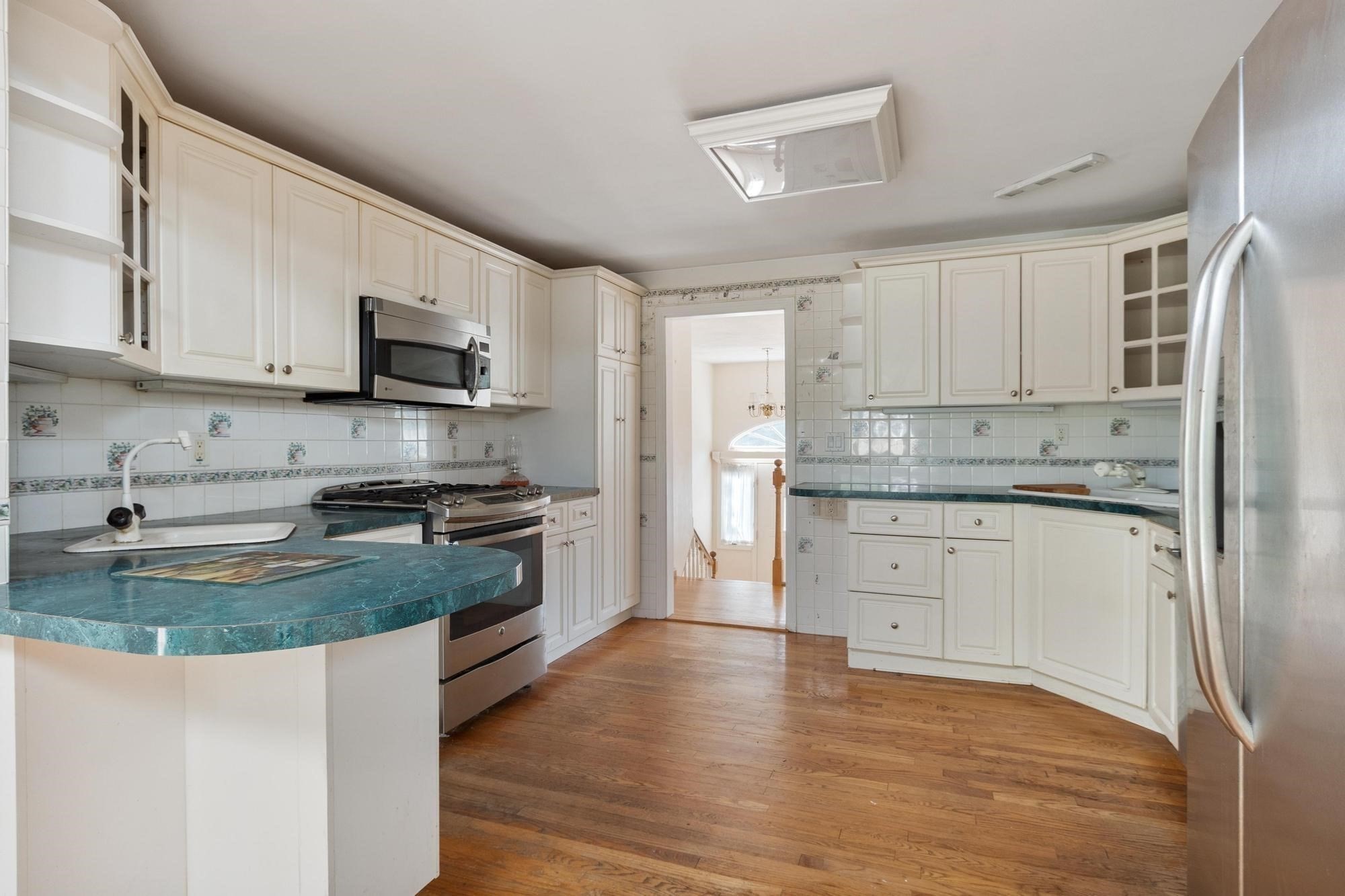 30 Shagbark Road Concord, MA 01742 - Photo 3 of 41 Gallery Image 3