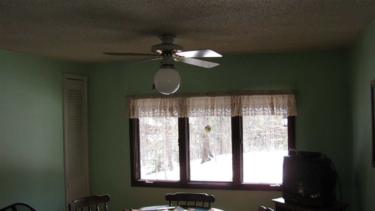 71 Goodhue Road Derry, NH 03038 - Photo 15 of 36