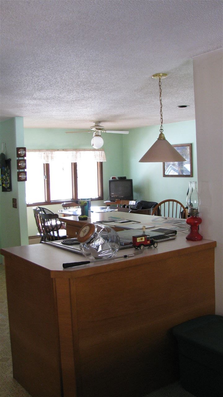 71 Goodhue Road Derry, NH 03038 - Photo 3 of 36