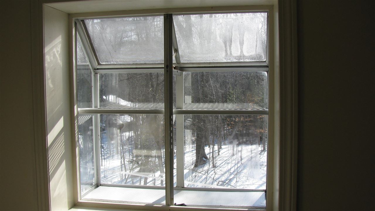 71 Goodhue Road Derry, NH 03038 - Photo 22 of 36