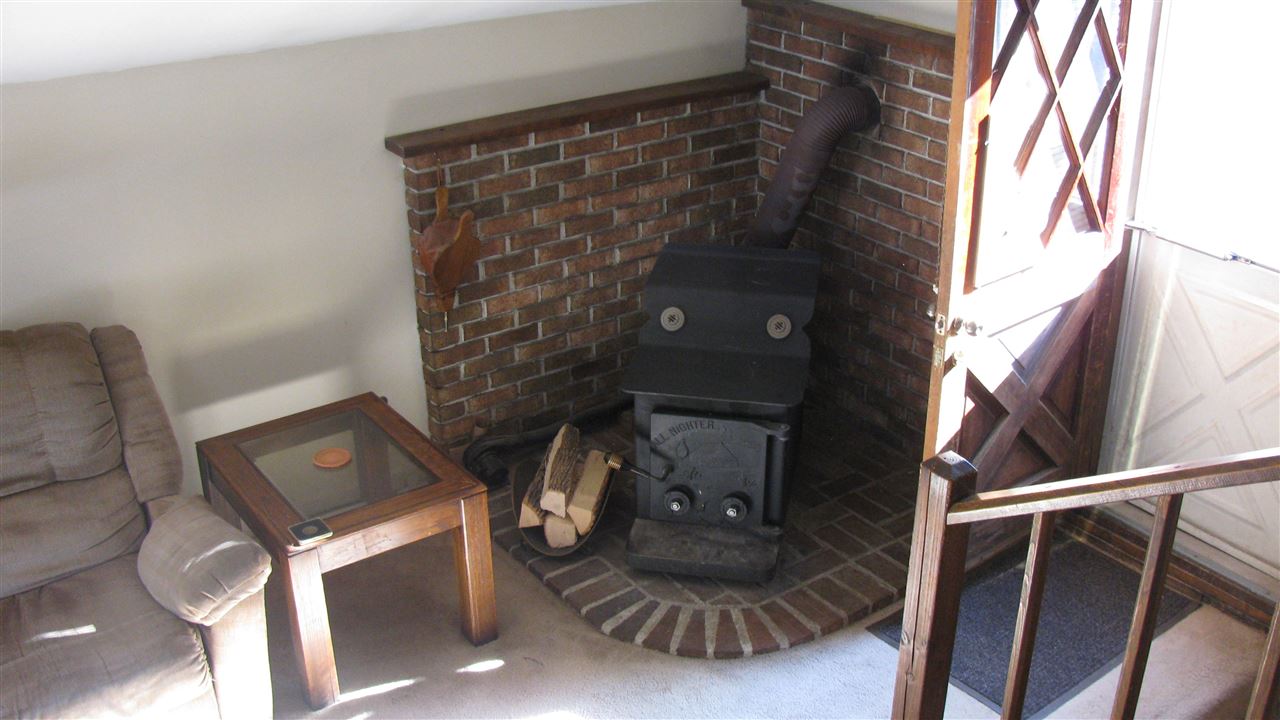 71 Goodhue Road Derry, NH 03038 - Photo 10 of 36