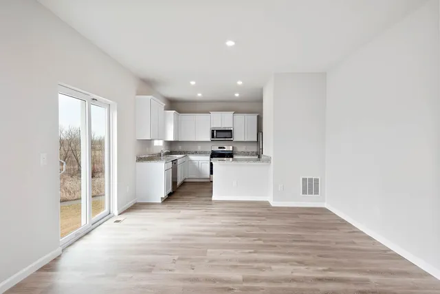 $369,900 | 424 Wildflower Court, Waverly, MN 55390