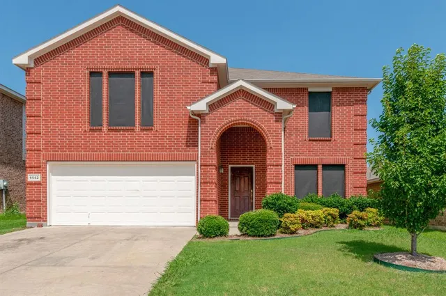 $1,995 | 6652 Friendsway Drive, Fort Worth, TX 76137