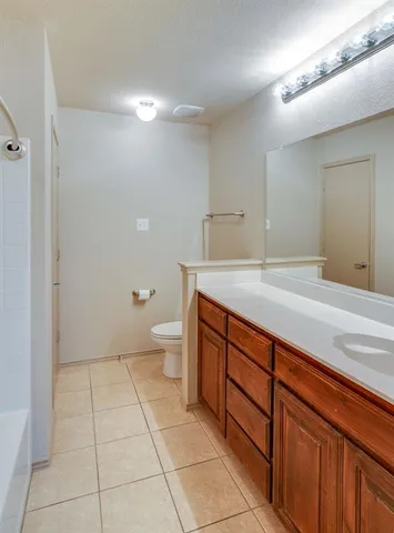 $1,995 | 6652 Friendsway Drive, Fort Worth, TX 76137