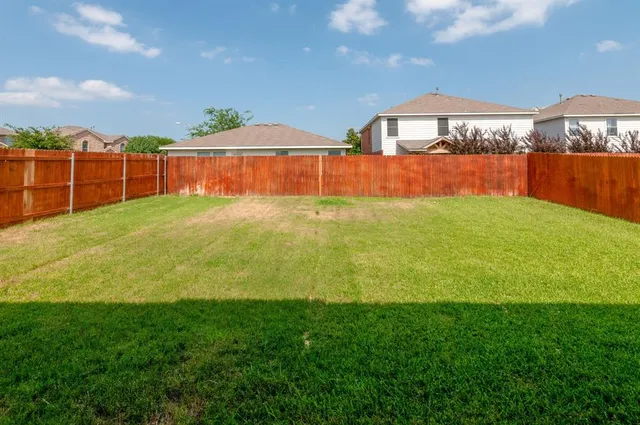 $1,995 | 6652 Friendsway Drive, Fort Worth, TX 76137