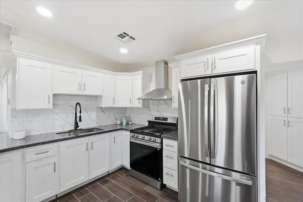 $3,200 | 38466 North Basin Road, Cave Creek, AZ 85331