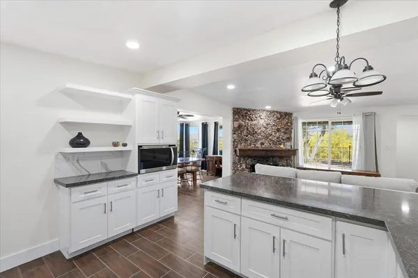 $3,200 | 38466 North Basin Road, Cave Creek, AZ 85331