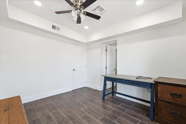 $3,200 | 38466 North Basin Road, Cave Creek, AZ 85331