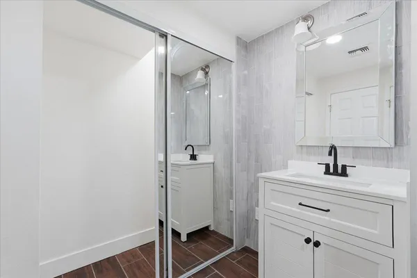 $3,200 | 38466 North Basin Road, Cave Creek, AZ 85331