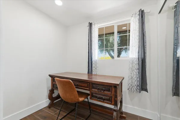 $3,200 | 38466 North Basin Road, Cave Creek, AZ 85331