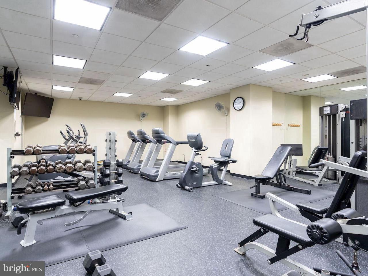 1150 K Street Northwest, Unit 506 Washington, DC 20005 - Photo 14 of 14 a room with gym equipment