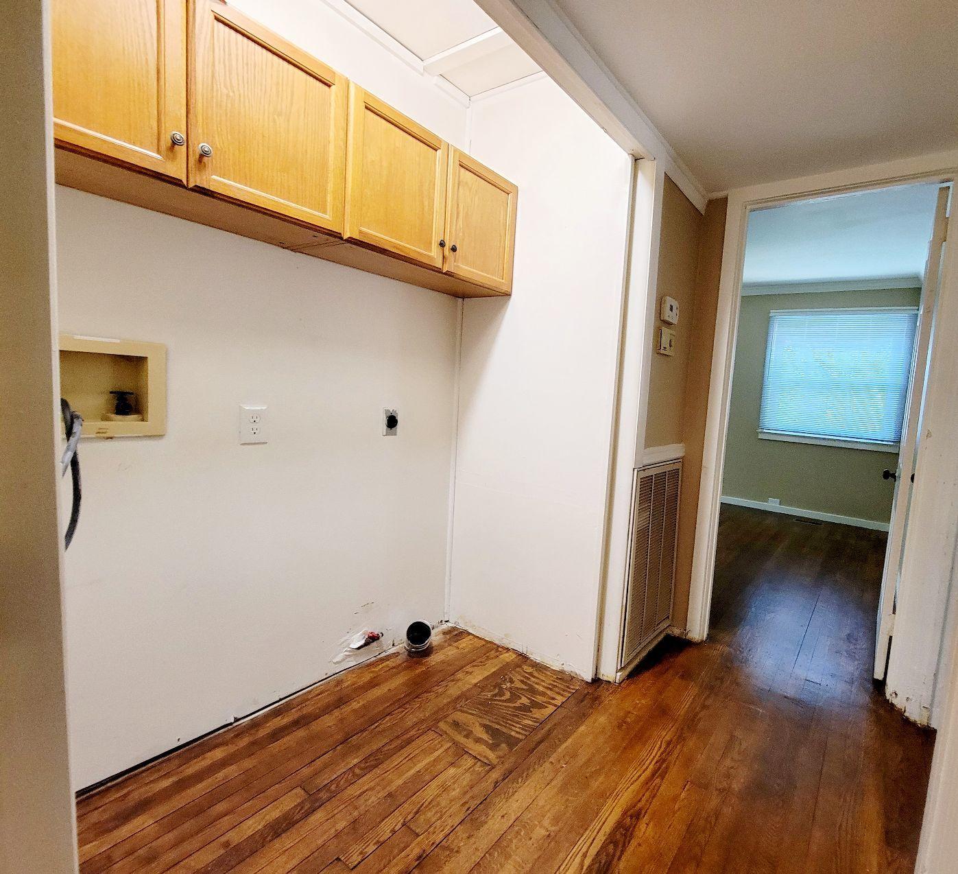 219 Outer Drive Oak Ridge, TN 37830 - Photo 18 of 31 Laundry Center