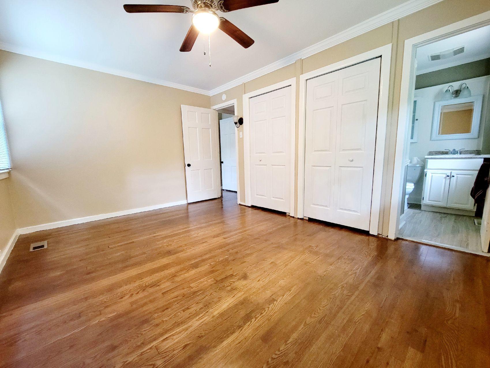 219 Outer Drive Oak Ridge, TN 37830 - Photo 20 of 31 owners suite