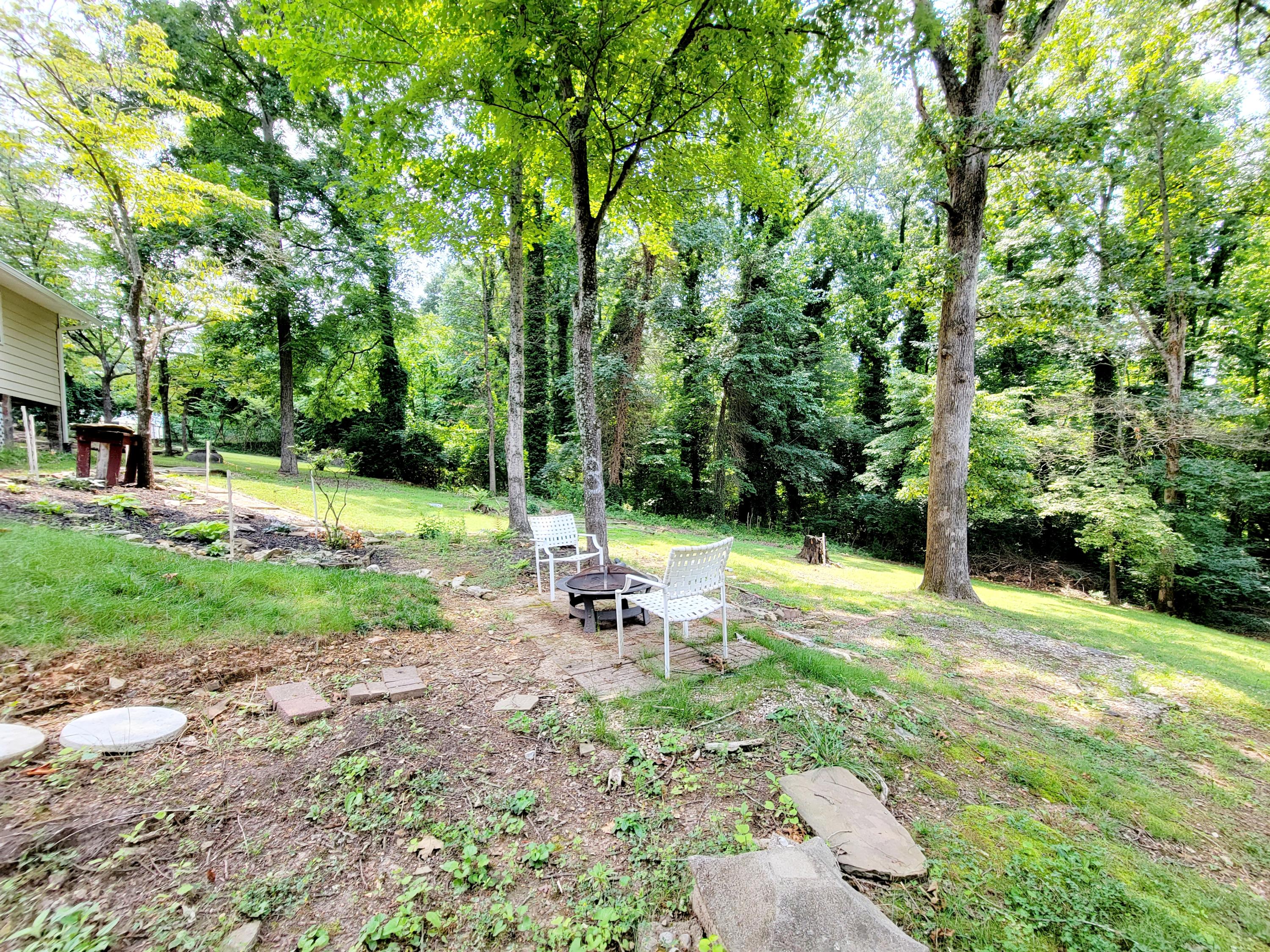 219 Outer Drive Oak Ridge, TN 37830 - Photo 23 of 31 Relax Here!