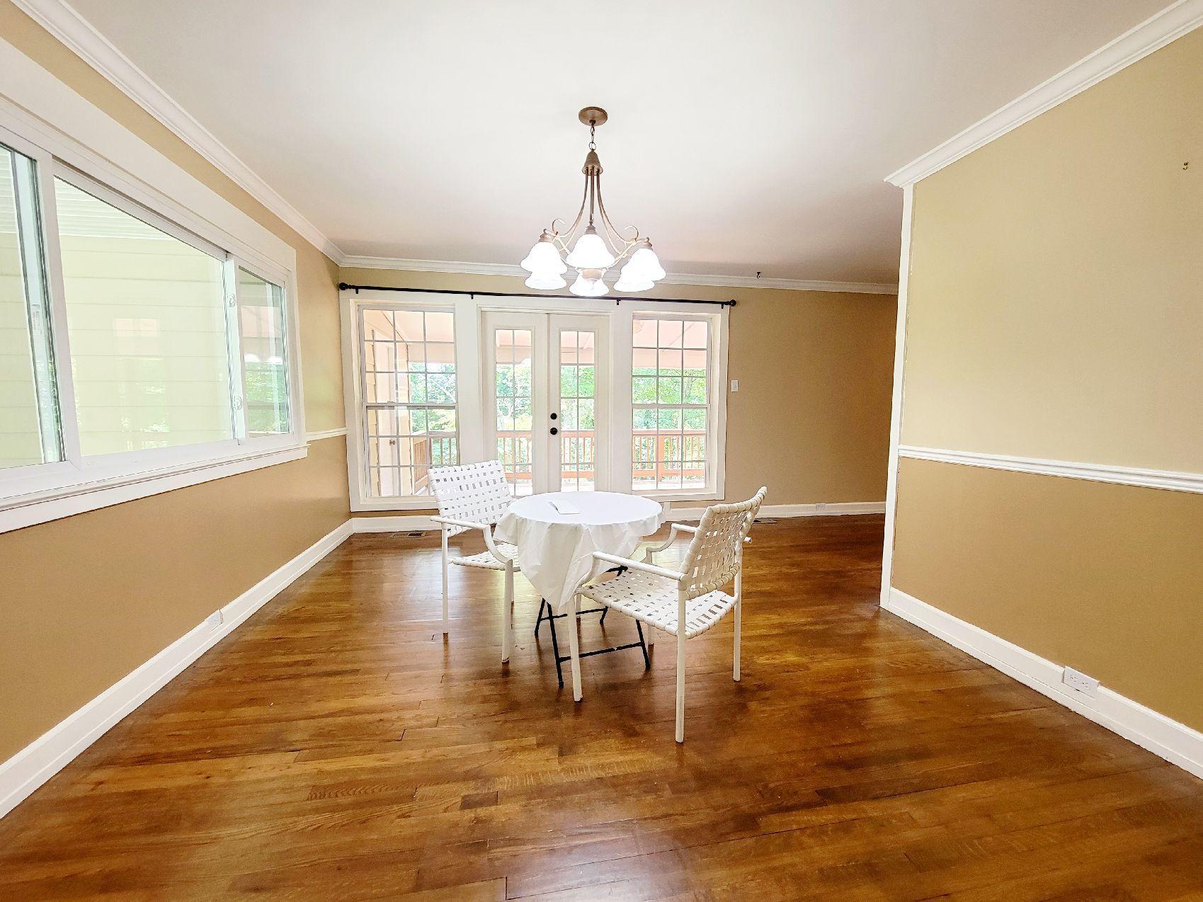 219 Outer Drive Oak Ridge, TN 37830 - Photo 5 of 31 Formal DR