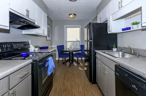 $1,165 | 1805 Roswell Road, Unit 17M, Marietta, GA 30062