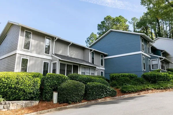 $1,160 | 1805 Roswell Road, Unit 32R, Marietta, GA 30062