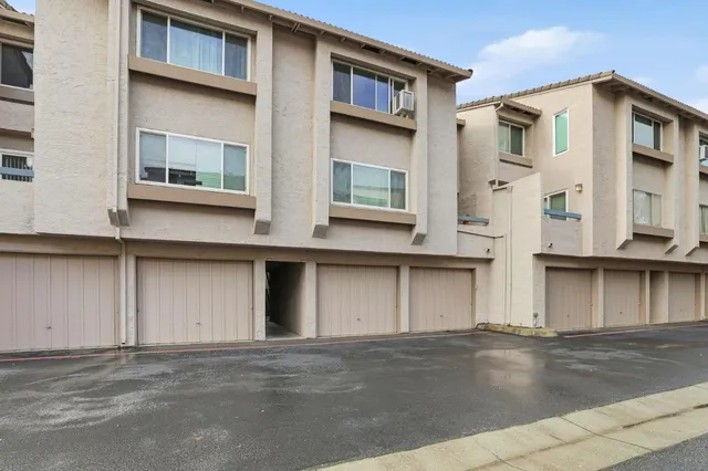 $710,000 | 2277 Sun Glory Lane, Unit B, San Jose, CA 95124