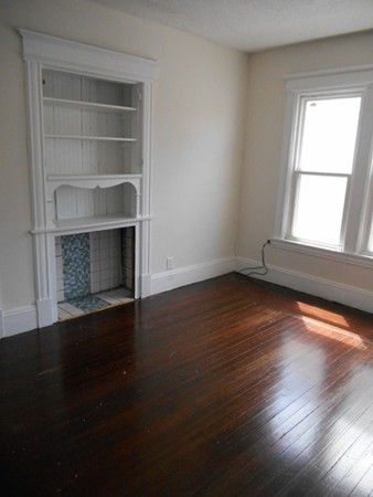 71 Willard Avenue Springfield, MA 01109 - Photo 13 of 15 Gallery Image 13