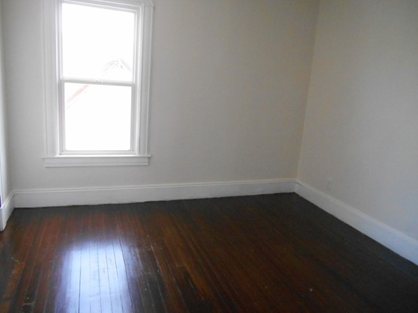 71 Willard Avenue Springfield, MA 01109 - Photo 6 of 15 Gallery Image 6