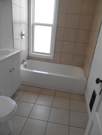 71 Willard Avenue Springfield, MA 01109 - Photo 9 of 15 Gallery Image 9