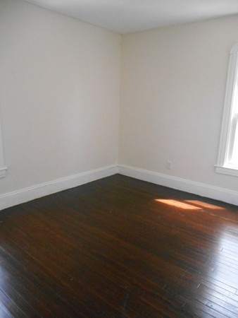 71 Willard Avenue Springfield, MA 01109 - Photo 10 of 15 Gallery Image 10