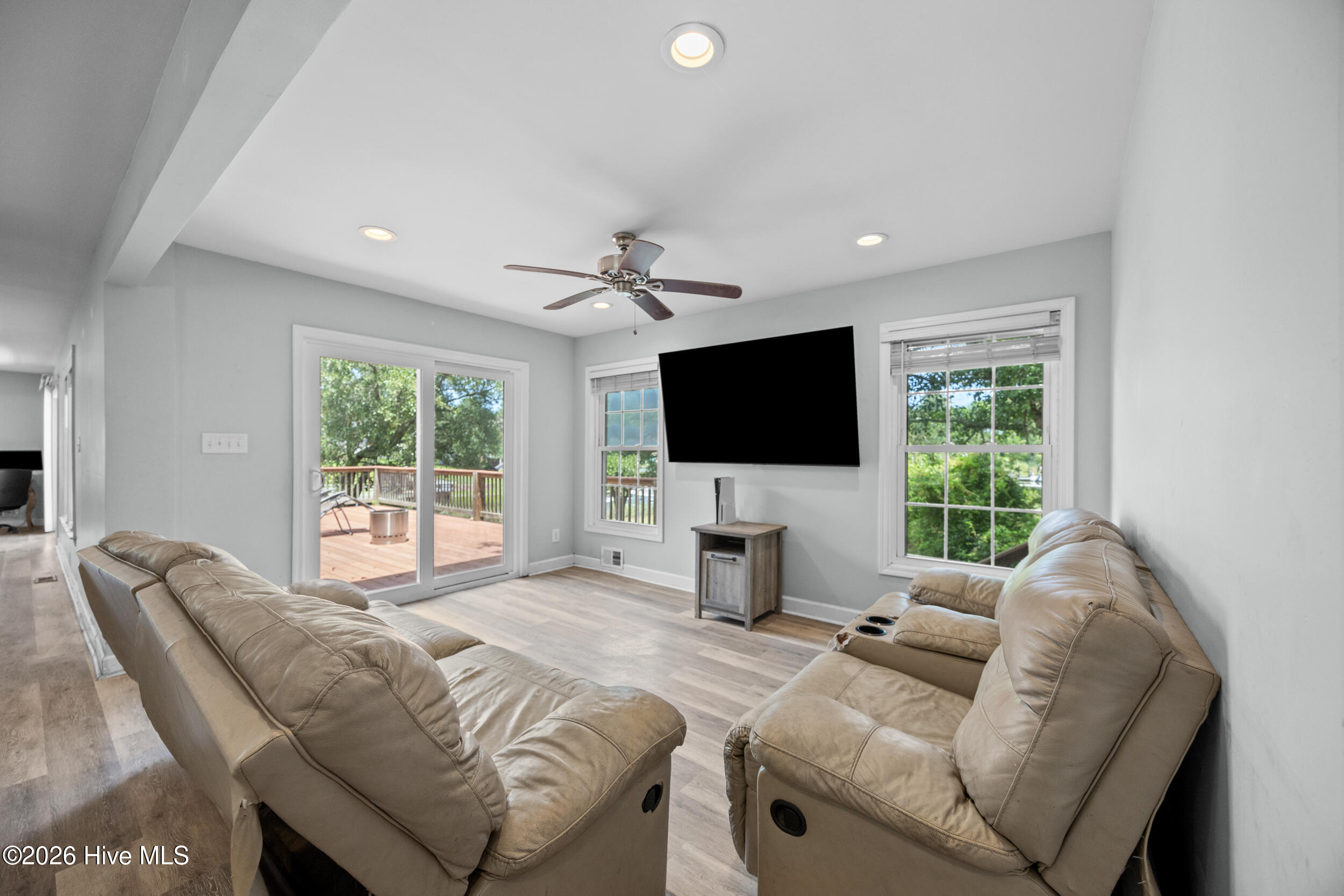 667 Hughes Road Hampstead, NC 28443 - Photo 9 of 56 Gallery Image 9