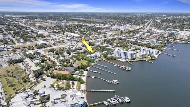 a view of a terrace with sky view