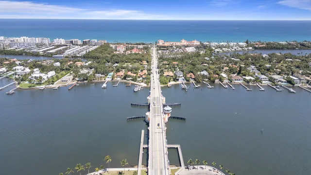 $5,000 | 316 North Lake Drive, Lantana, FL 33462