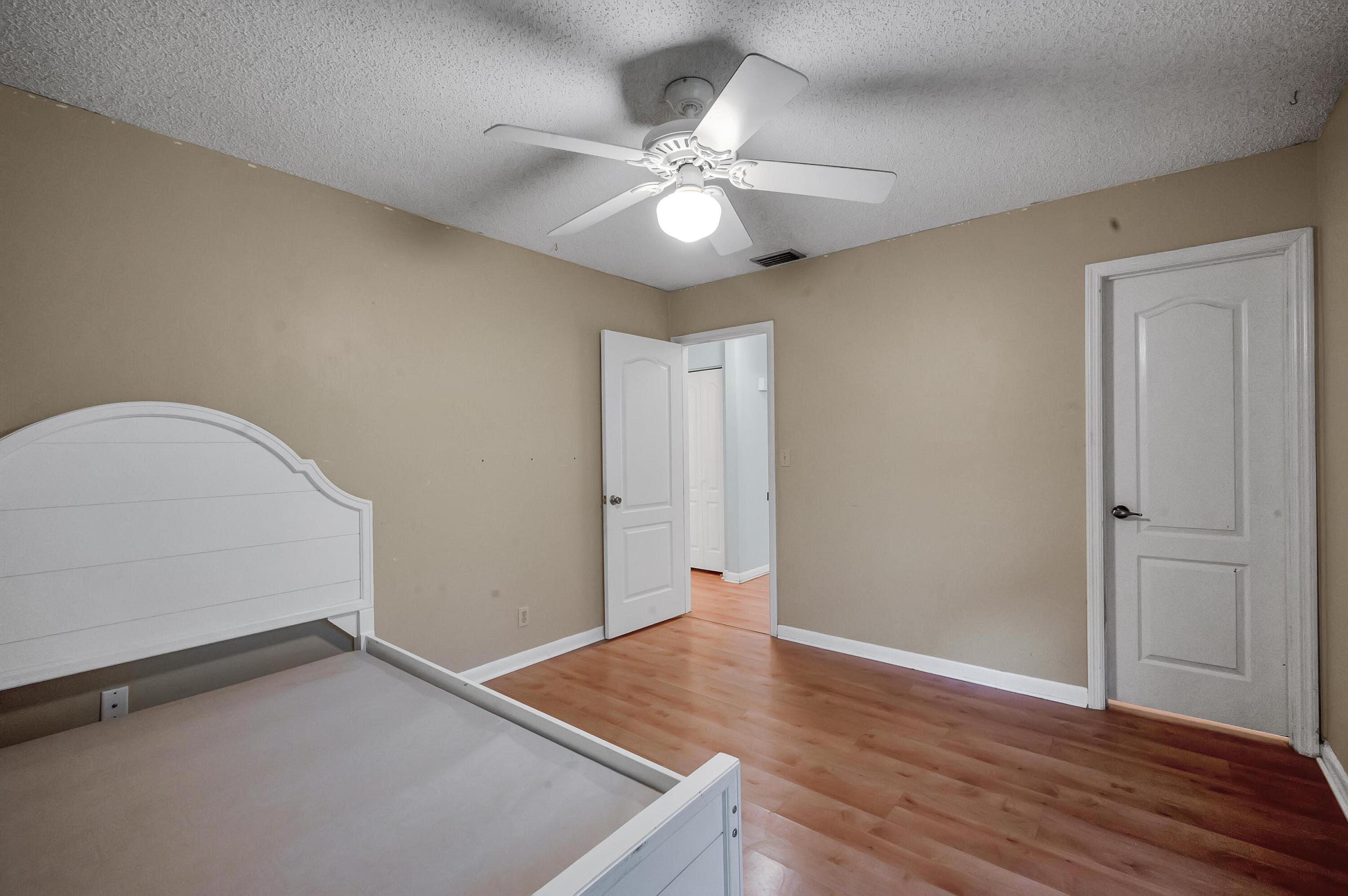 6826 Southwest Chase Court Stuart, FL 34997 - Photo 18 of 27 19D725D0-5906-4E51-B61C-7EA7A7AF1F7B