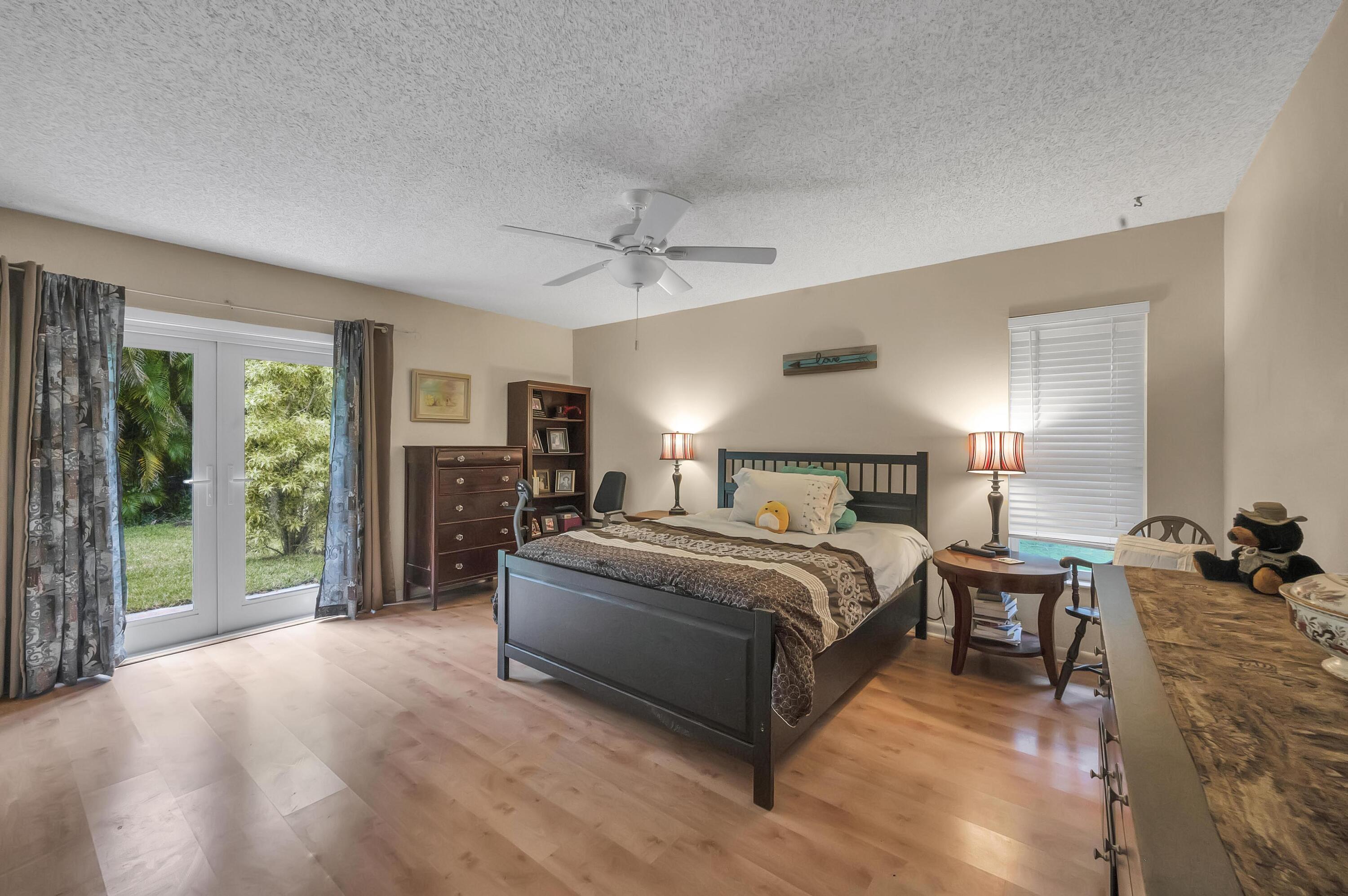 6826 Southwest Chase Court Stuart, FL 34997 - Photo 5 of 27 63F74A58-76DC-4D92-BDBA-66621802A12D