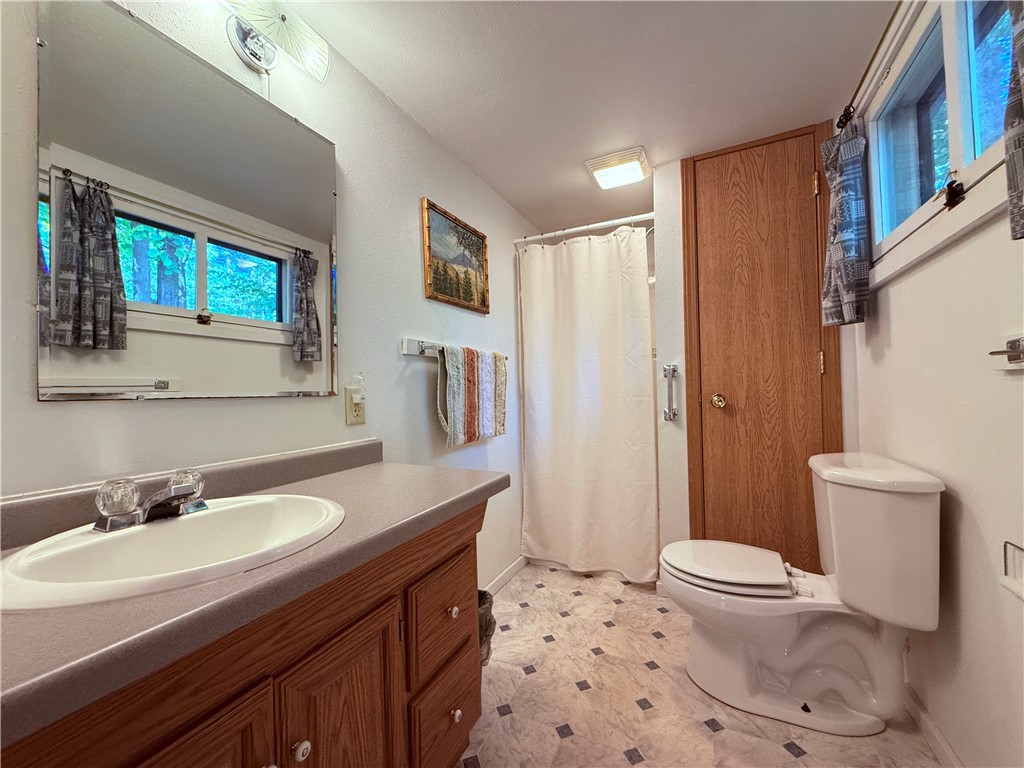 7611 West Pine Point Road, Unit 4 Hayward, WI 54843 - Photo 15 of 21