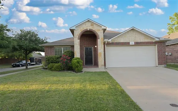 $365,500 | 3124 Stonecrop Trail, Denton, TX 76226