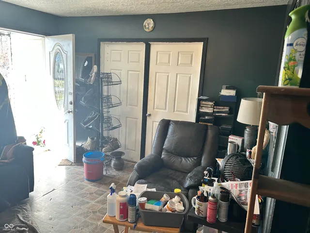 $59,900 | 1221 North 3rd Street, Austin, IN 47102