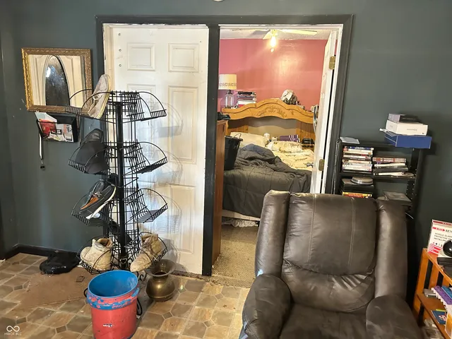 $59,900 | 1221 North 3rd Street, Austin, IN 47102